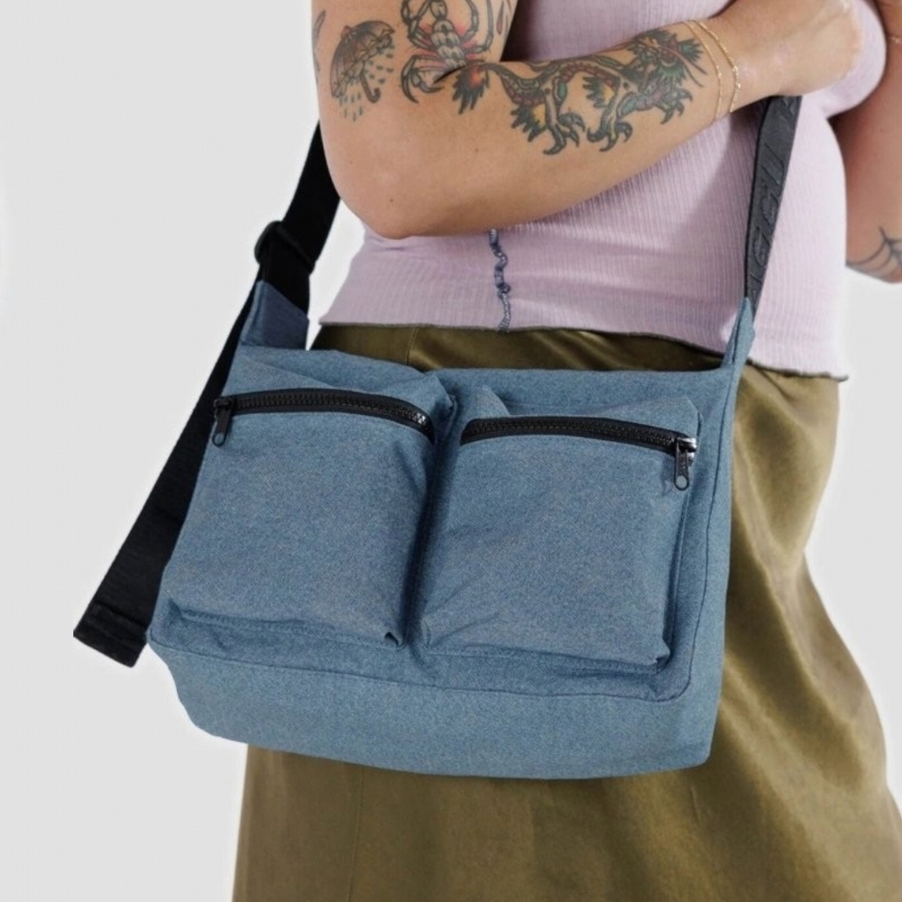 *NWT* BAGGU Medium Cargo Crossbody In Digital Denim - Picture 9 of 10
